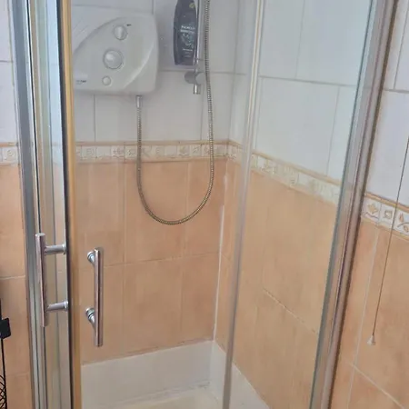 Flat In Centre Of شقة Strokestown
