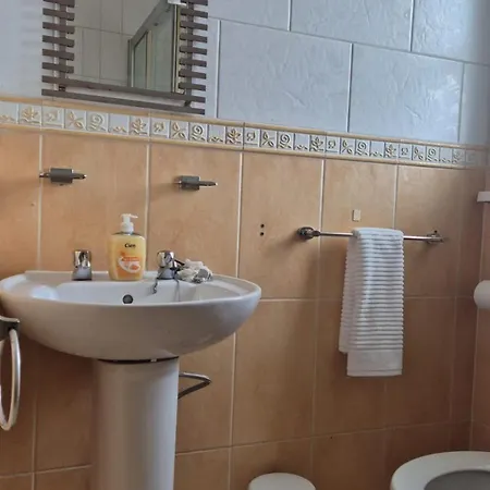 Flat In Centre Of Strokestown