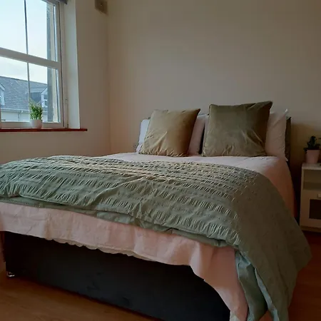 Flat In Centre Of * Strokestown